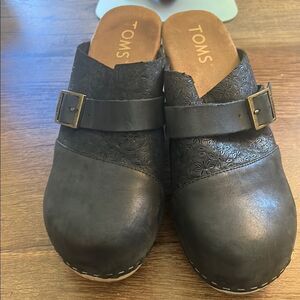 TOMS Black Clogs with Floral Detail